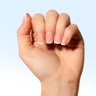 French Nails kurz aufdrücken